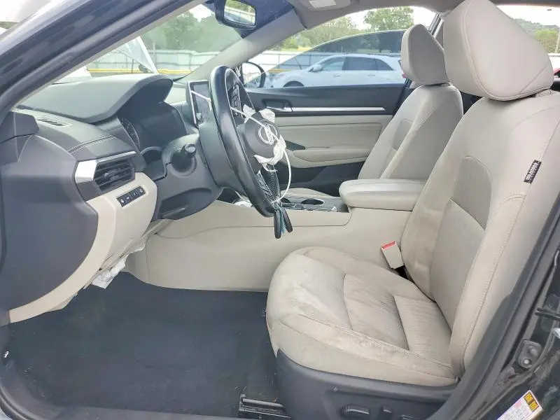 2019 NISSAN ALTIMA SV  
