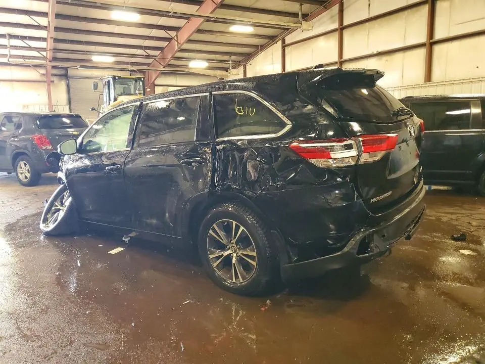 2018 TOYOTA HIGHLANDER LE PLUS  