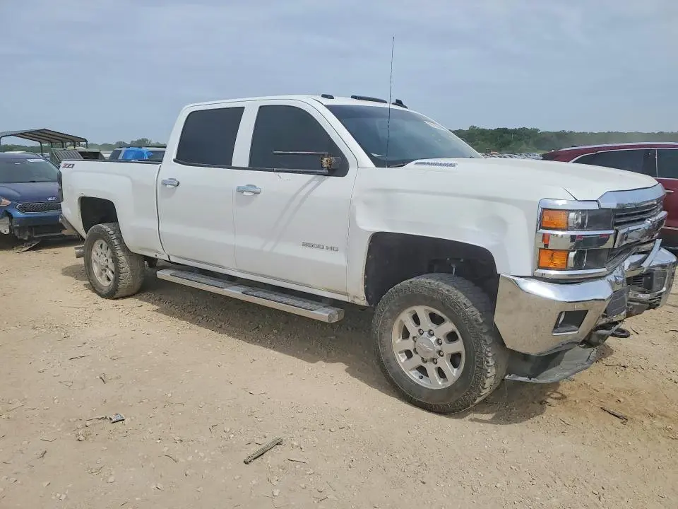 2015 CHEVROLET SILVERADO K2500 HEAVY DUTY LT  