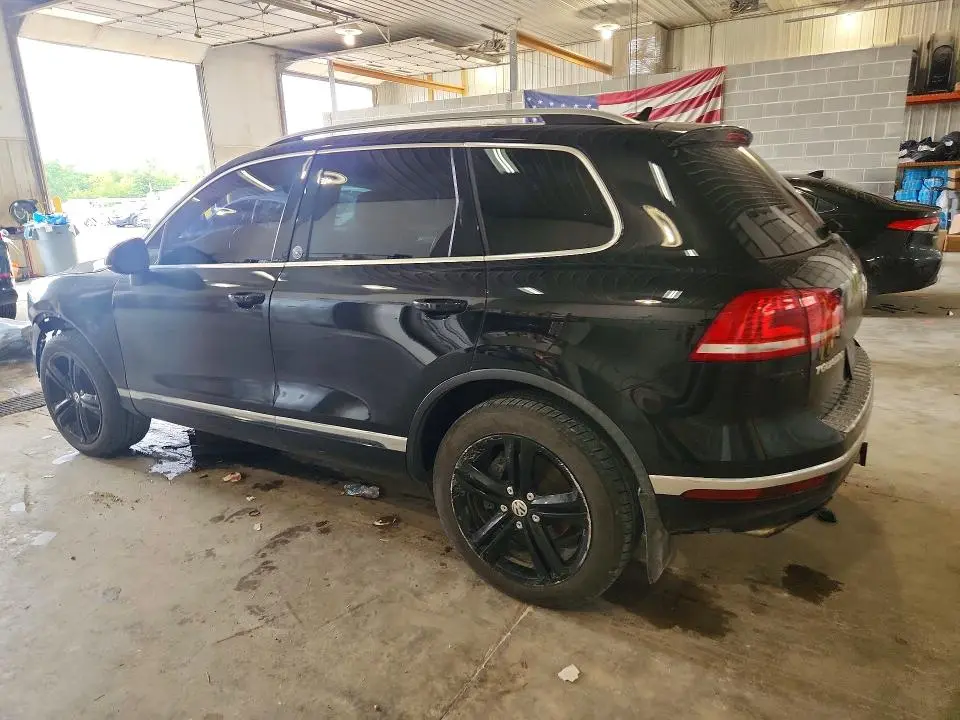 2017 VOLKSWAGEN TOUAREG WOLFSBURG  