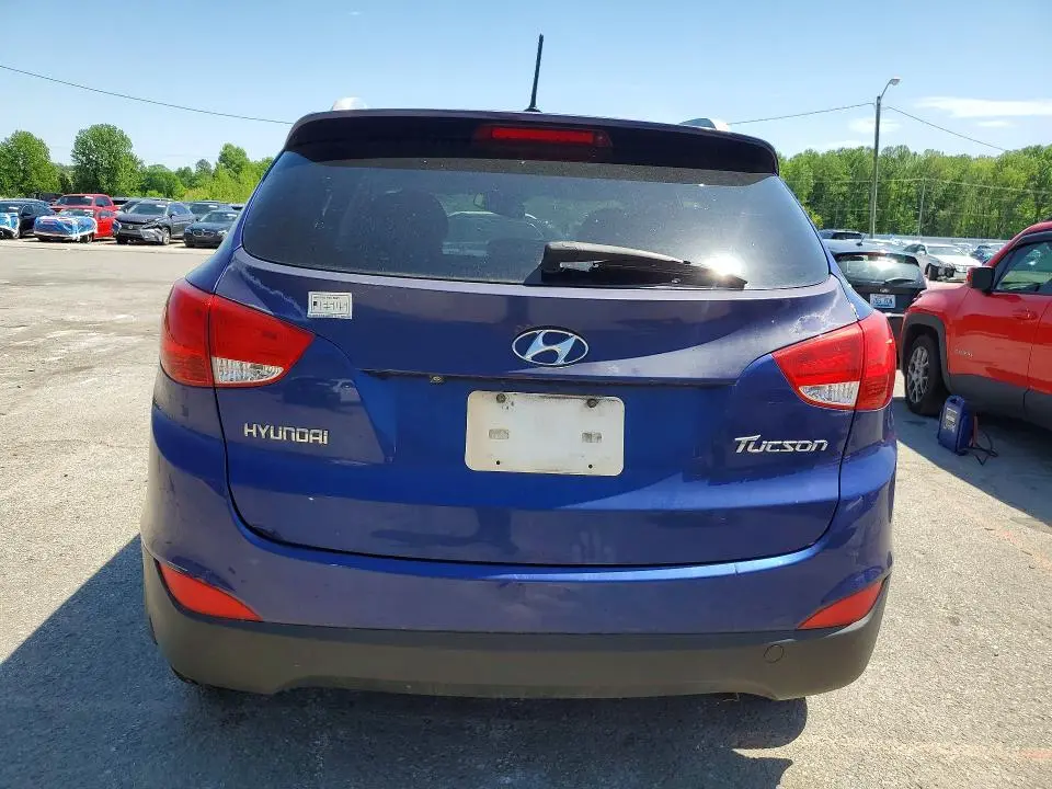 2011 HYUNDAI TUCSON GLS  