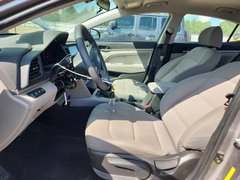 2020 HYUNDAI ELANTRA SEL  