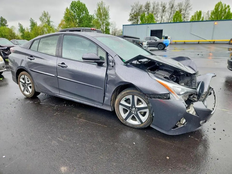 2016 TOYOTA PRIUS FOUR TOURING  
