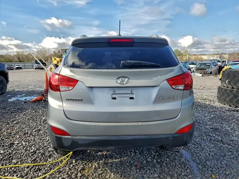 2010 HYUNDAI TUCSON GLS  