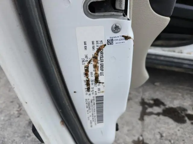 2014 DODGE GRAND CARAVAN SE  