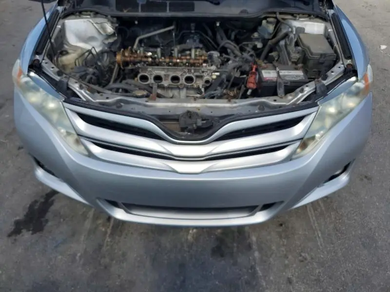 2013 TOYOTA VENZA LE  