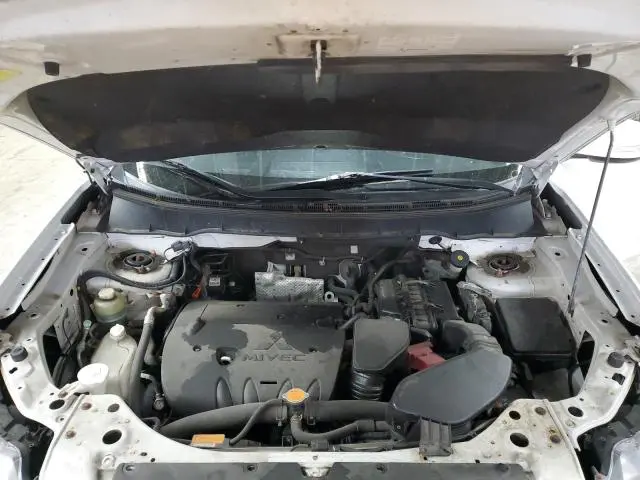 2012 MITSUBISHI OUTLANDER SE  