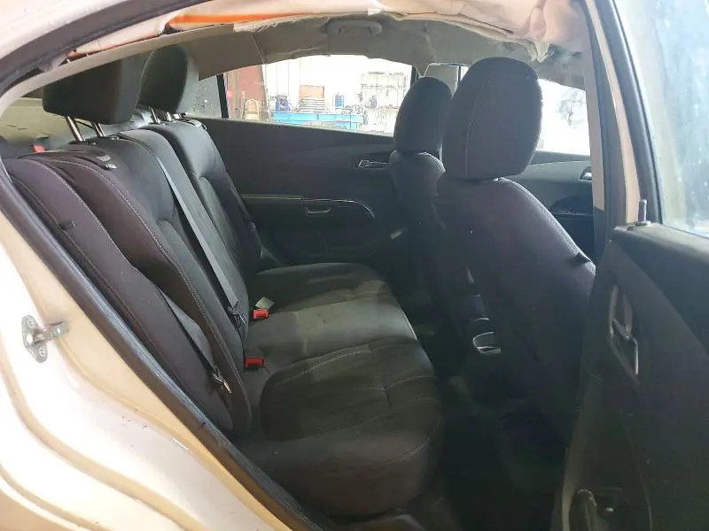2018 CHEVROLET SONIC LT  