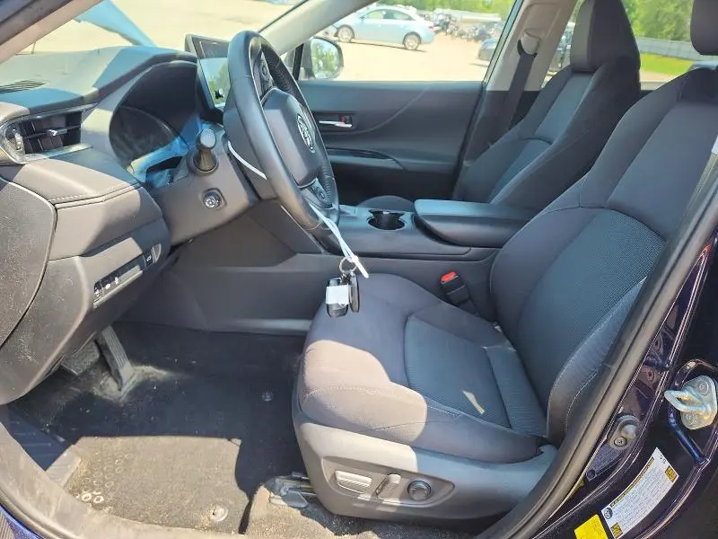 2023 TOYOTA VENZA LE  