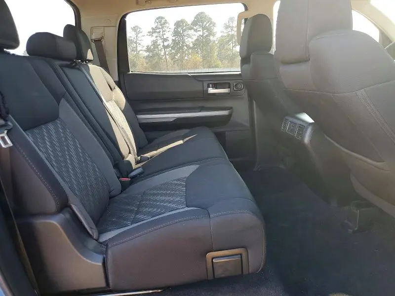 2019 TOYOTA TUNDRA CREWMAX SR5  
