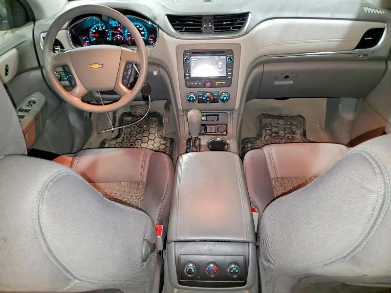 2016 CHEVROLET TRAVERSE LS  
