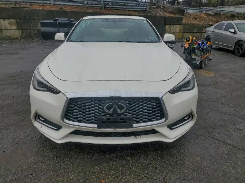 2019 INFINITI Q60 PURE  