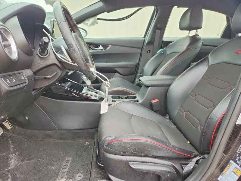 2023 KIA FORTE GT  