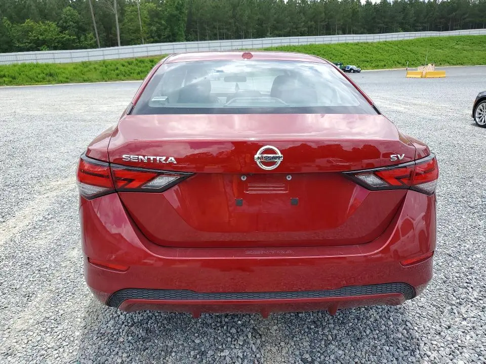 2022 NISSAN SENTRA SV  