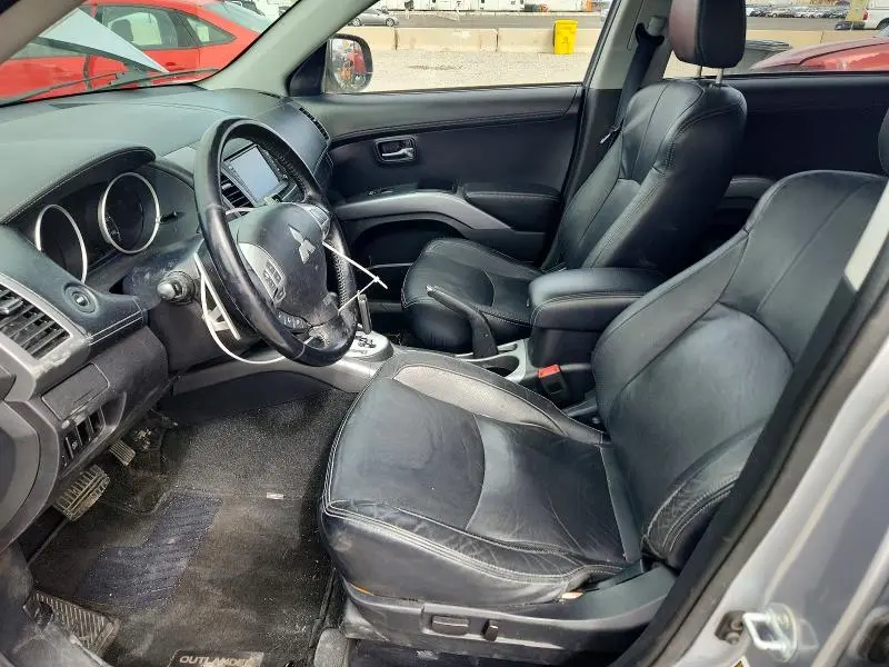 2010 MITSUBISHI OUTLANDER XLS  