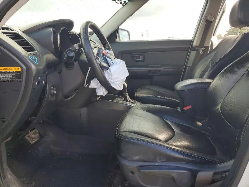 2011 KIA SOUL +  