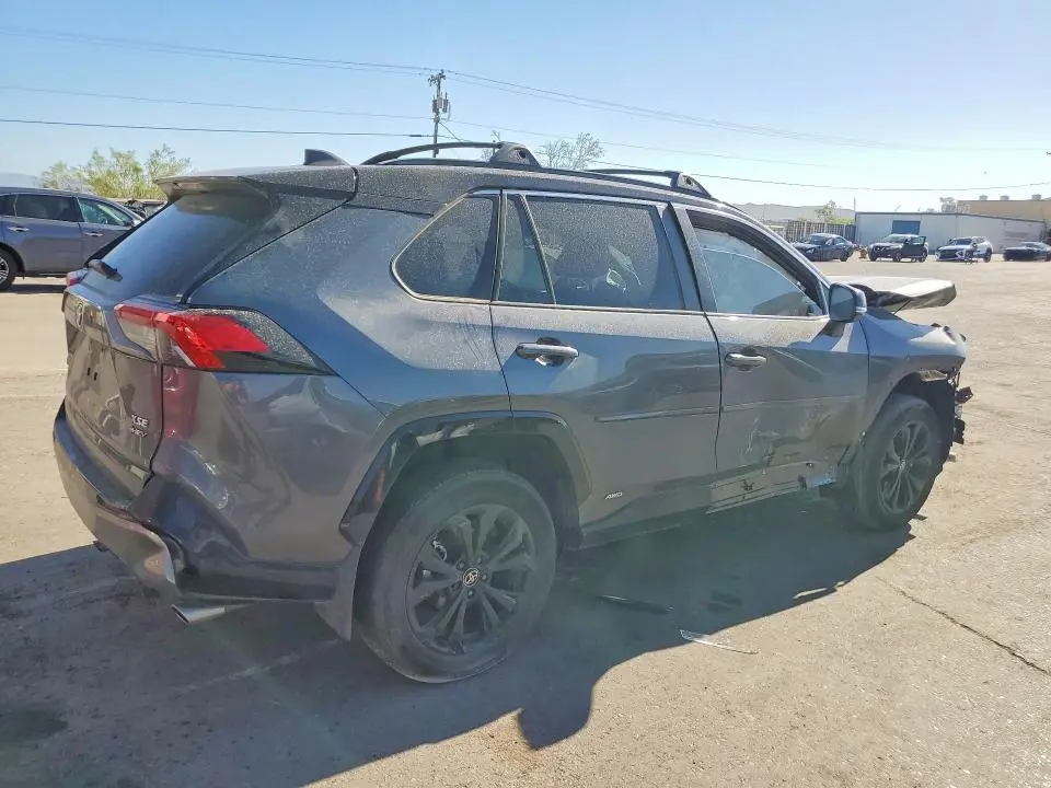 2025 TOYOTA RAV4 XSE  