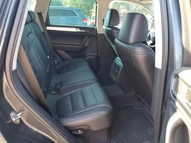 2012 VOLKSWAGEN TOUAREG V6 TDI  