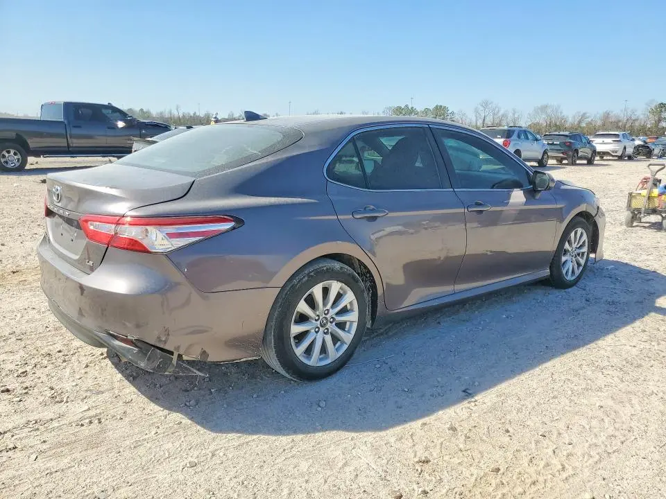 2019 TOYOTA CAMRY LE  