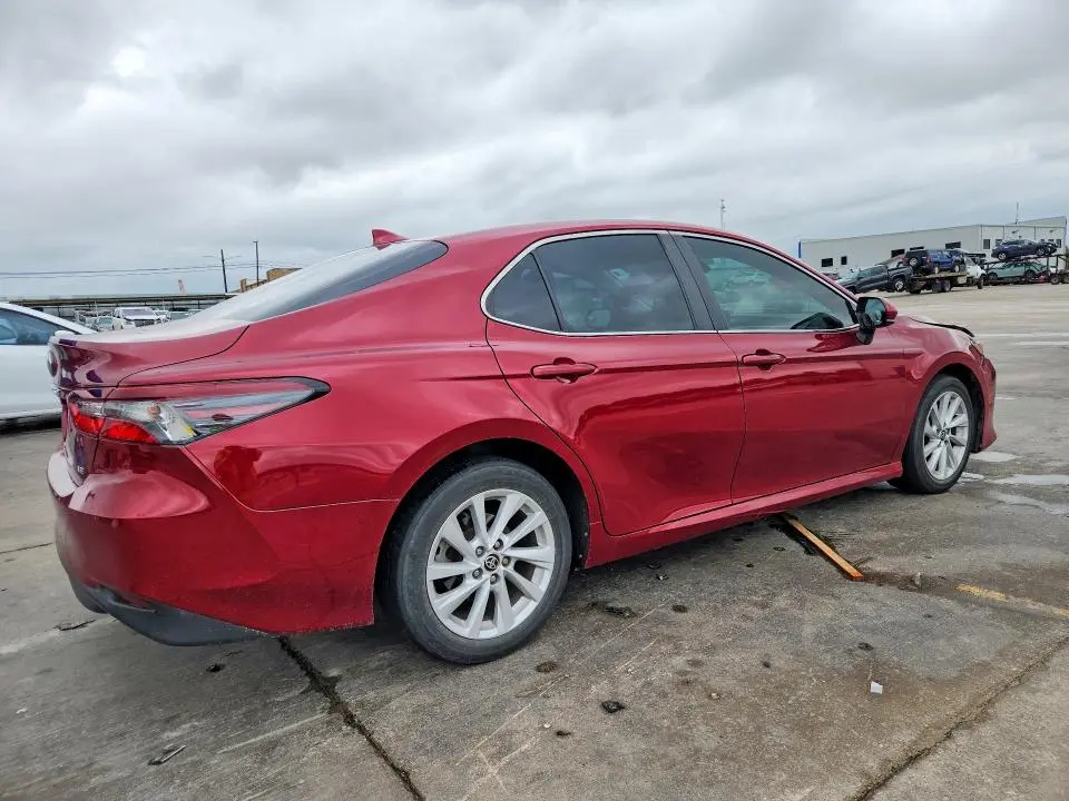 2021 TOYOTA CAMRY LE  