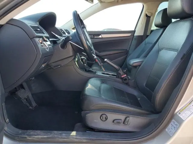 2014 VOLKSWAGEN PASSAT SE  