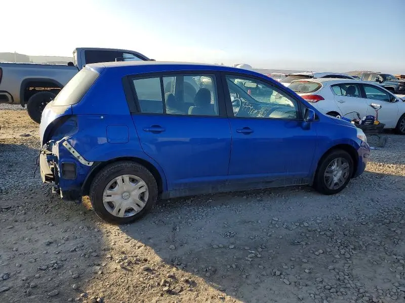 2011 NISSAN VERSA S  