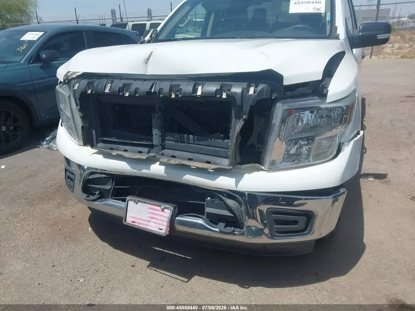 2018 NISSAN TITAN SV