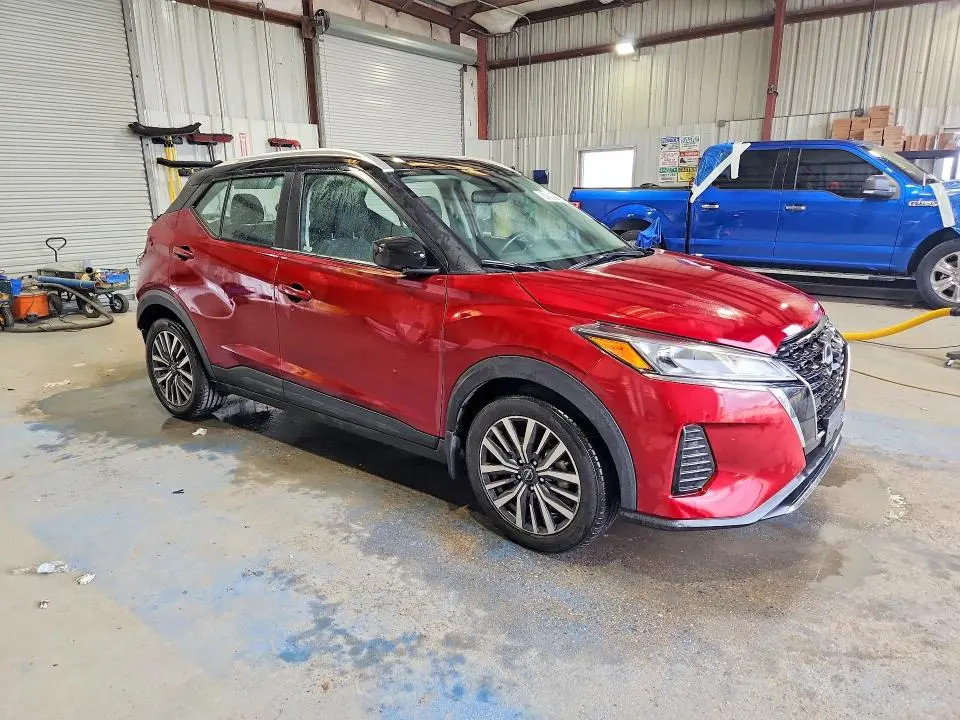 2023 NISSAN KICKS SV  