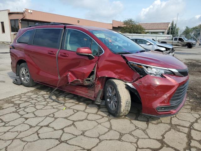 2021 TOYOTA SIENNA LE