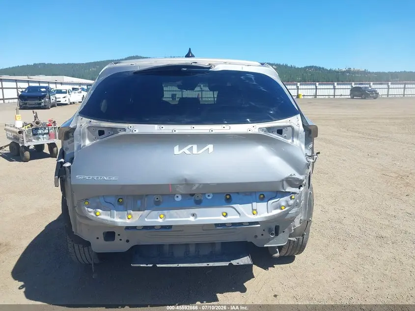 2023 KIA SPORTAGE LX