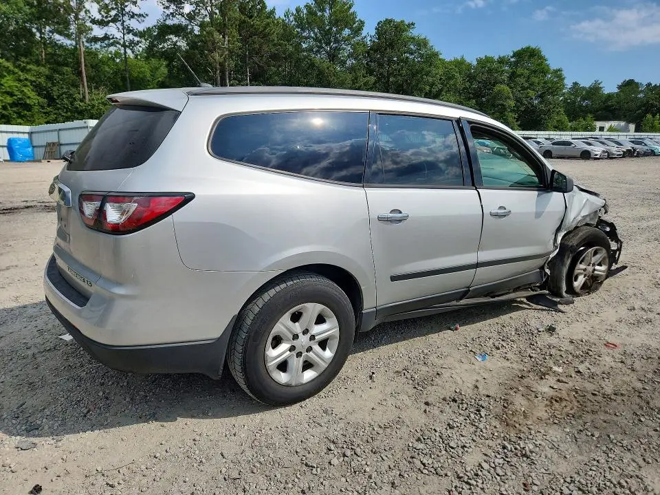 2015 CHEVROLET TRAVERSE LS  
