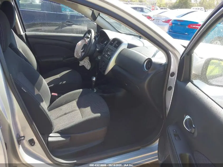 2016 NISSAN VERSA 1.6 SV