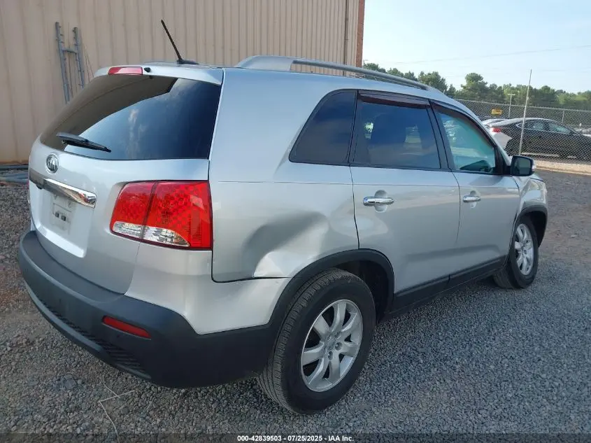 2012 KIA SORENTO LX