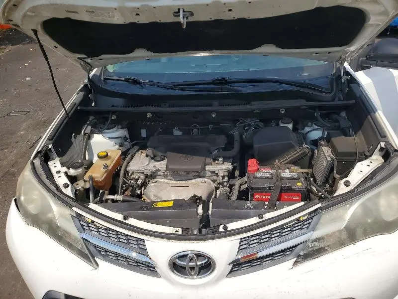 2013 TOYOTA RAV4 LE  