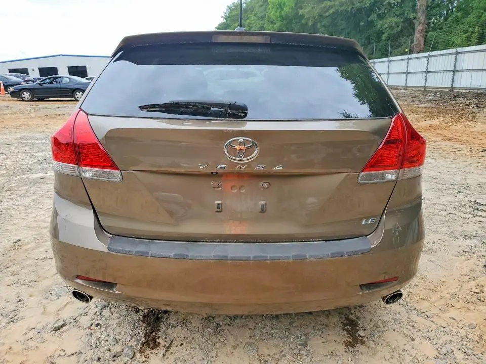 2012 TOYOTA VENZA LE  