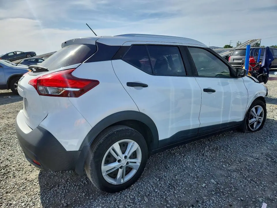 2019 NISSAN KICKS S  