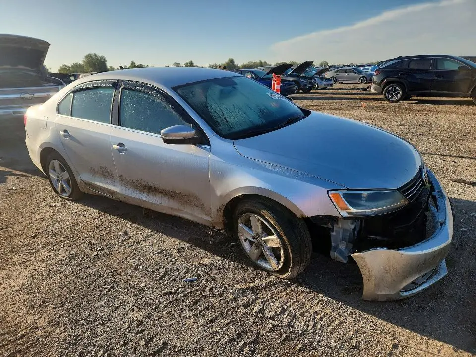 2013 VOLKSWAGEN JETTA TDI  