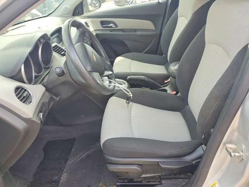 2011 CHEVROLET CRUZE LS  