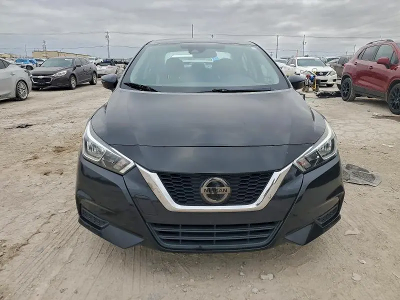 2020 NISSAN VERSA SV  