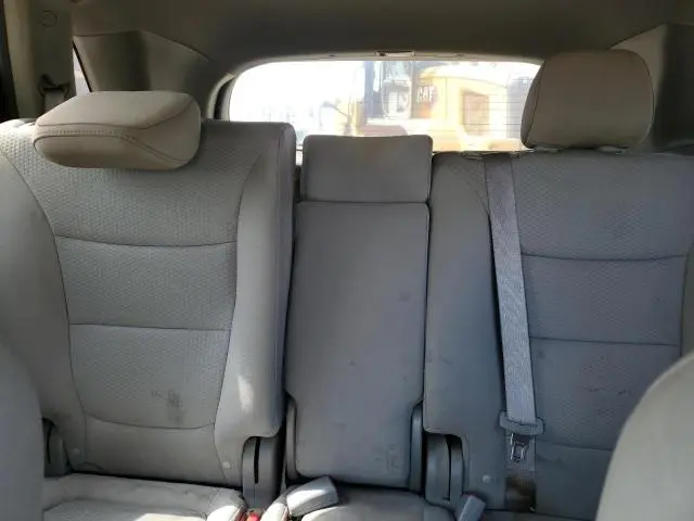 2013 KIA SORENTO LX  