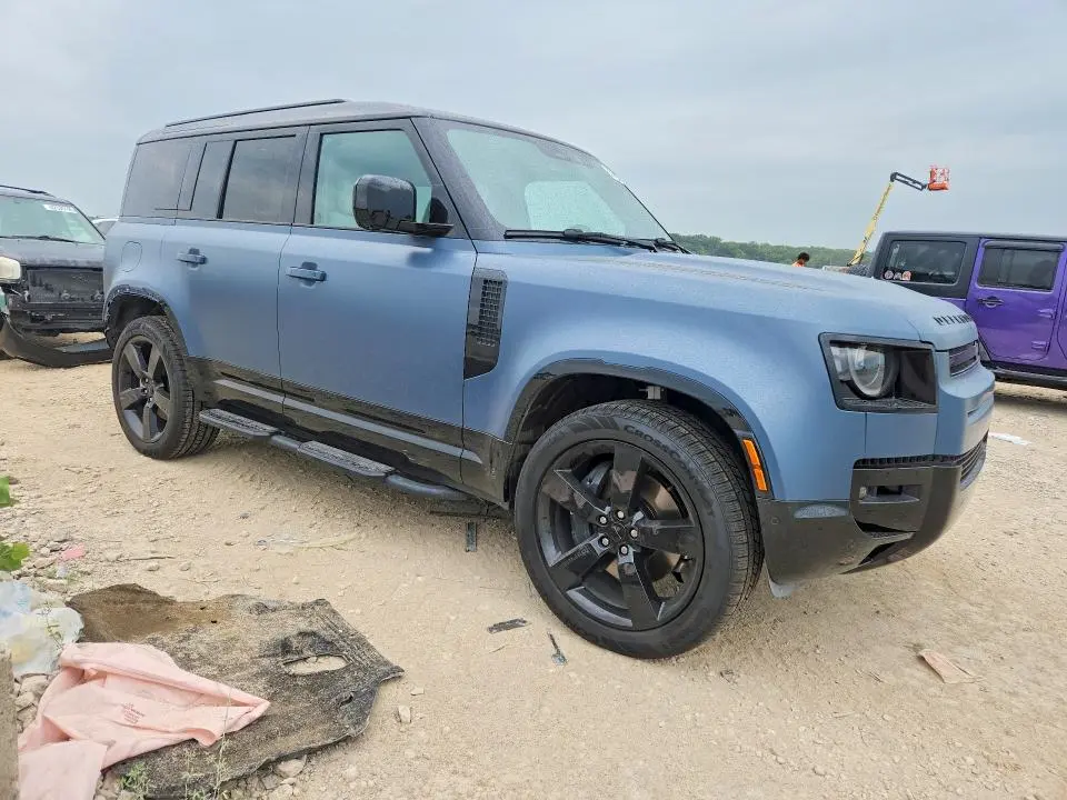 2026 LAND ROVER DEFENDER 110 X-DYNAMIC SE  