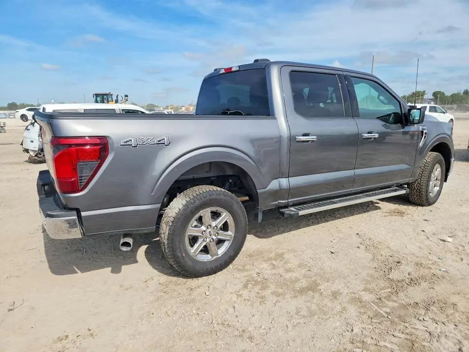 2025 FORD F150 XLT  