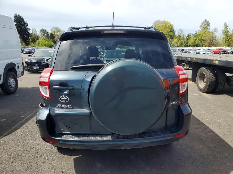 2011 TOYOTA RAV4 BASE  