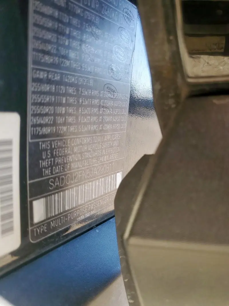 2018 JAGUAR F-PACE PREMIUM  