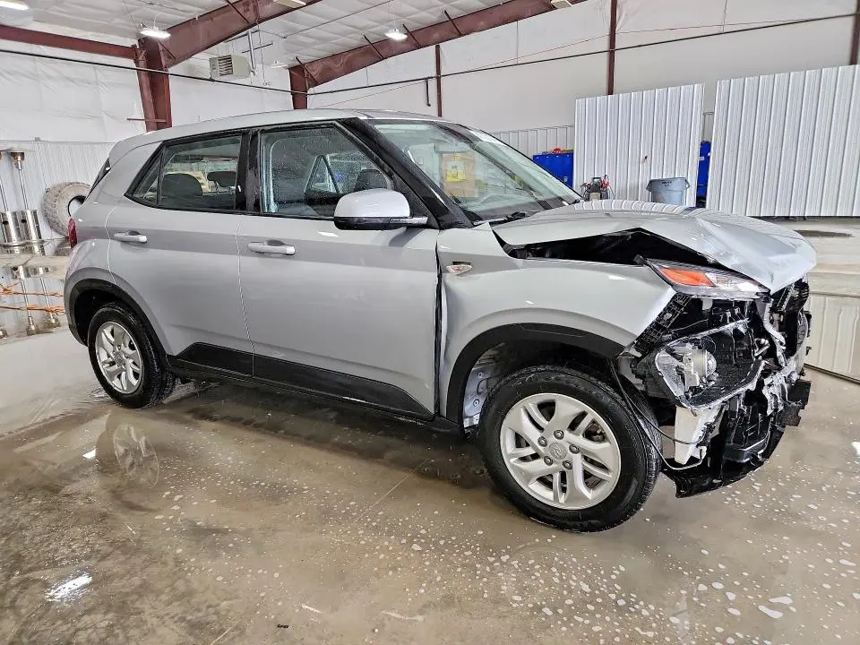 2021 HYUNDAI VENUE SE  