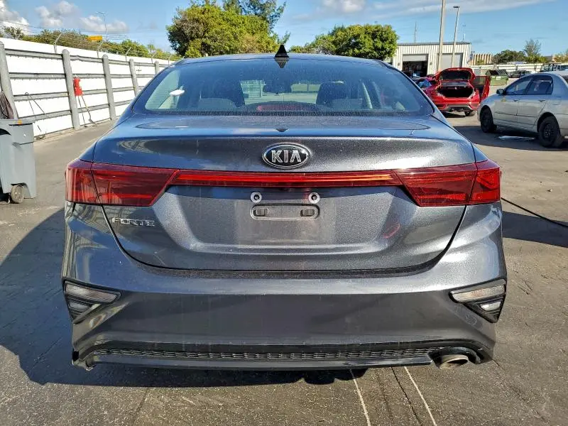 2020 KIA FORTE LXS  