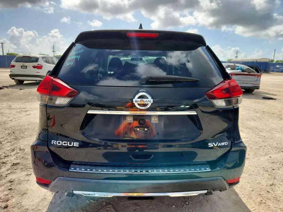 2018 NISSAN ROGUE SV  