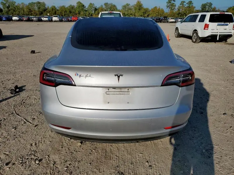 2018 TESLA MODEL 3   