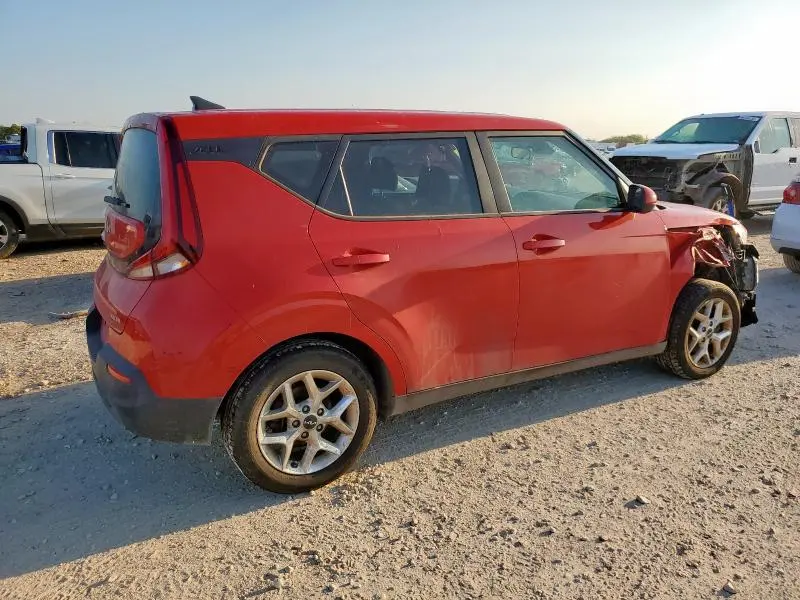 2022 KIA SOUL LX  