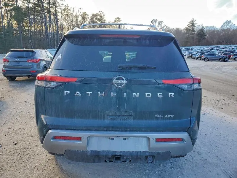 2023 NISSAN PATHFINDER SL  